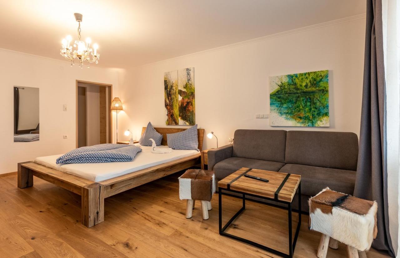 Apartment mit Terrasse